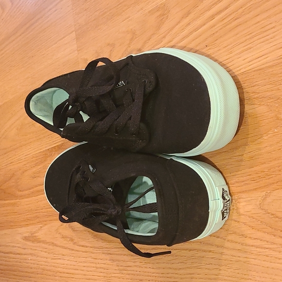 Vans black and turquoise runners - Picture 4 of 6